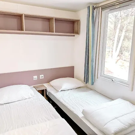 Campsite 3 Bedroom Lei Suves - Joycasa